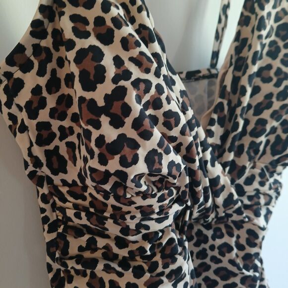 Shape & Style Aqua Green Shaping Swimsuit Size 6 Leopard Print Ruched One Piece - Picture 7 of 12